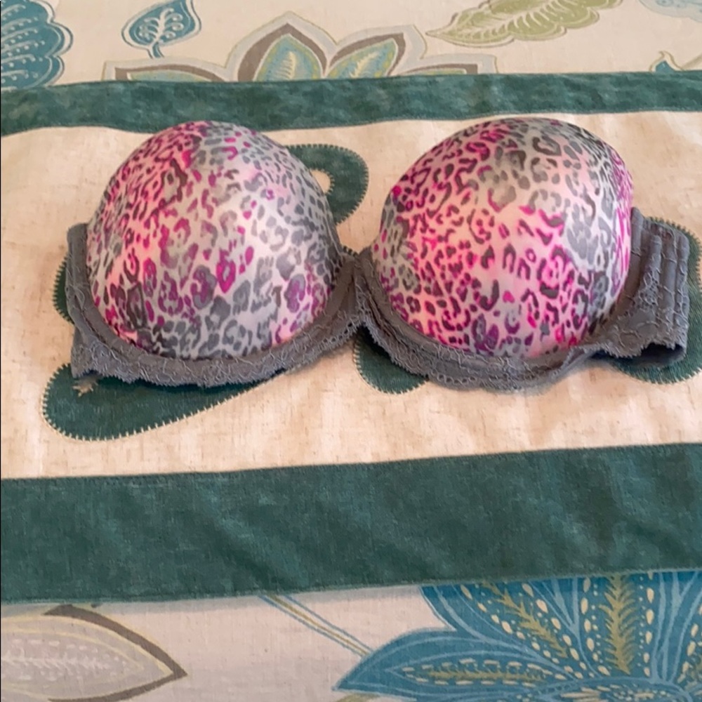 Strapless bra